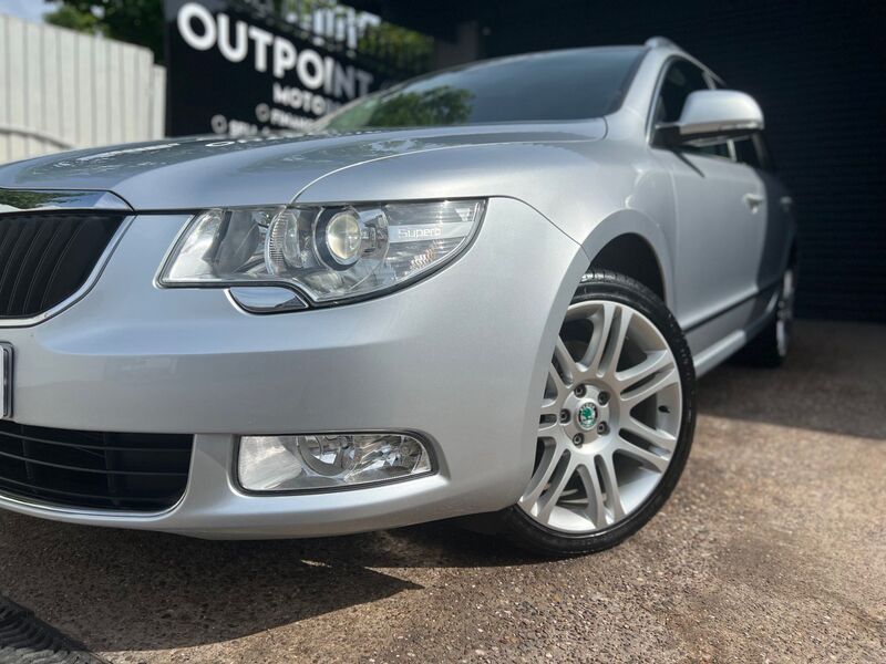 SKODA SUPERB 2.0 TDI Elegance DSG 5dr 2012