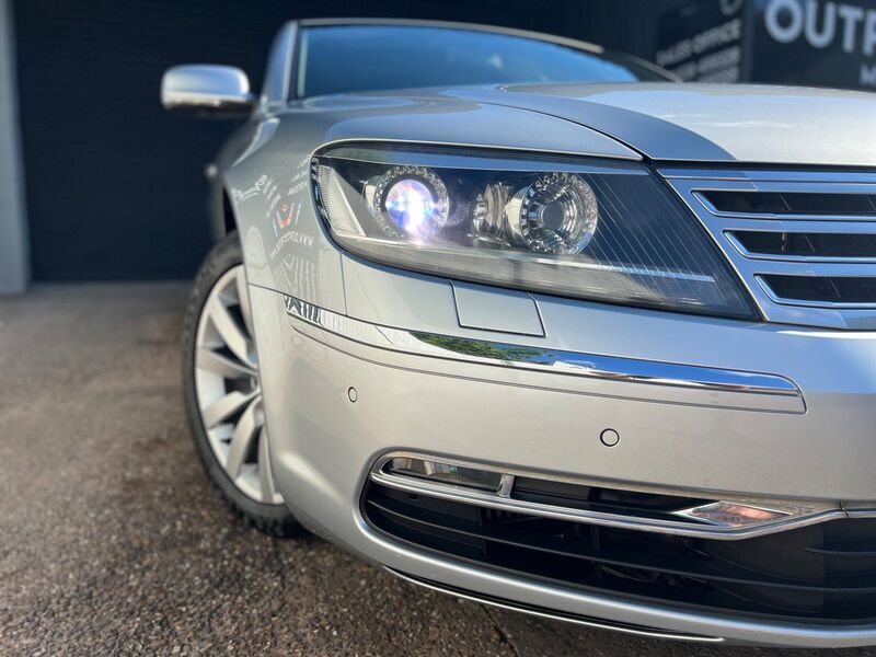 VOLKSWAGEN PHAETON 3.0 TDI CR V6 Tiptronic 4Motion Euro 5 4dr 2013