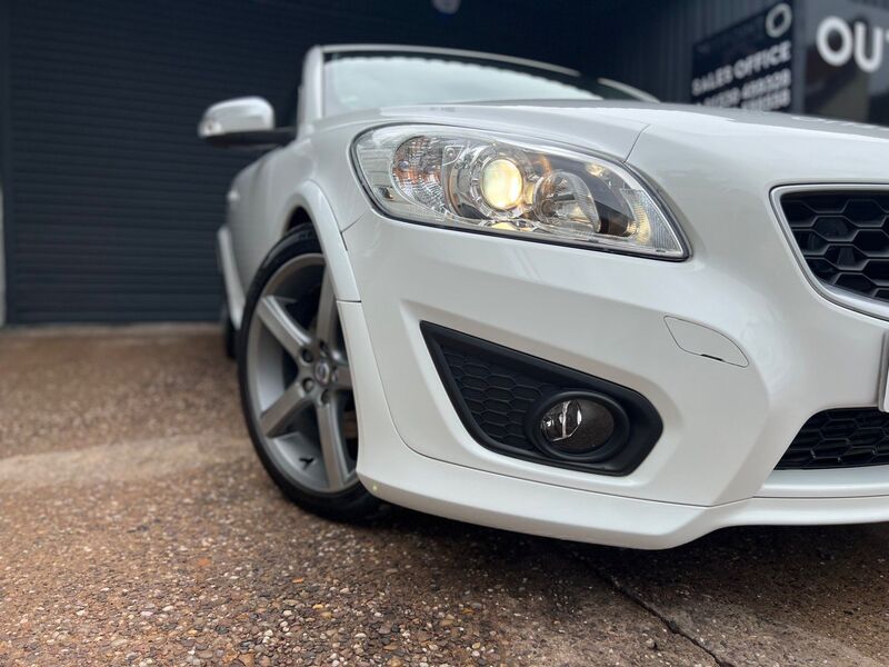 VOLVO C30 2.0 D3 R-Design Sports Coupe Euro 5 3dr 2011