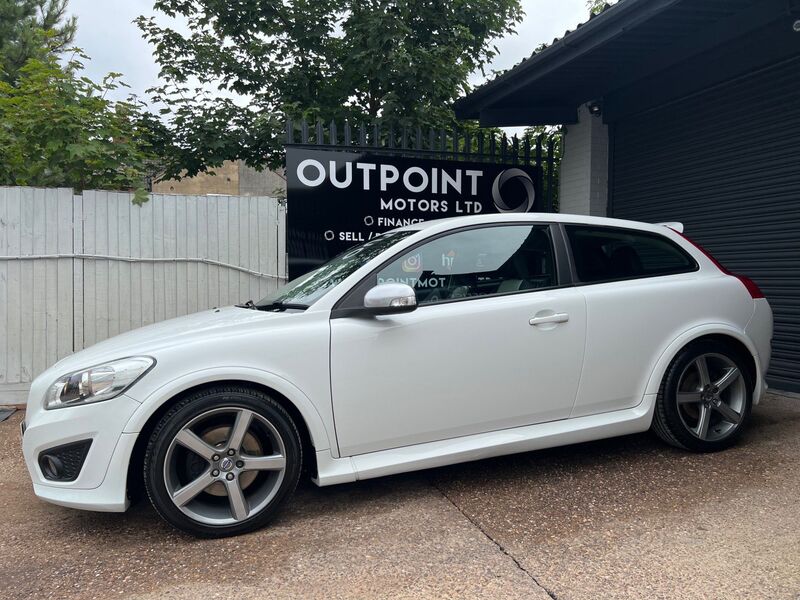 VOLVO C30 2.0 D3 R-Design Sports Coupe Euro 5 3dr 2011