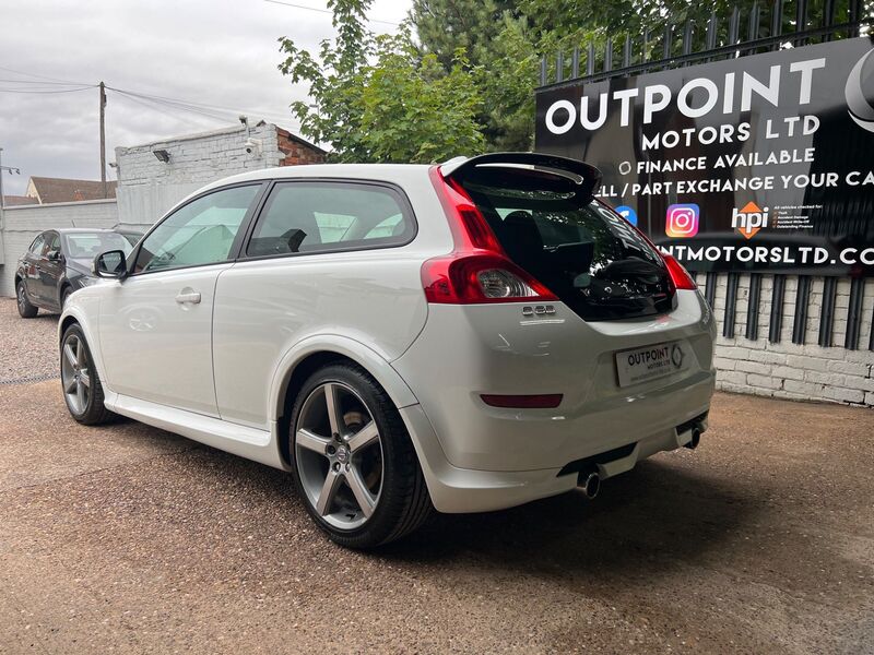 VOLVO C30 2.0 D3 R-Design Sports Coupe Euro 5 3dr 2011