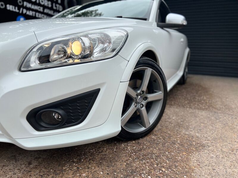 VOLVO C30 2.0 D3 R-Design Sports Coupe Euro 5 3dr 2011