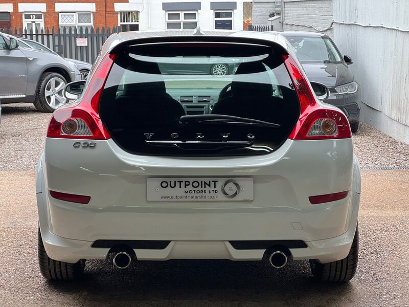 VOLVO C30 2.0 D3 R-Design Sports Coupe Euro 5 3dr 2011