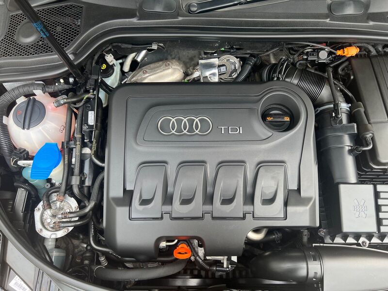 AUDI A3 2.0 TDI Black Edition Euro 5 (s/s) 3dr 2011