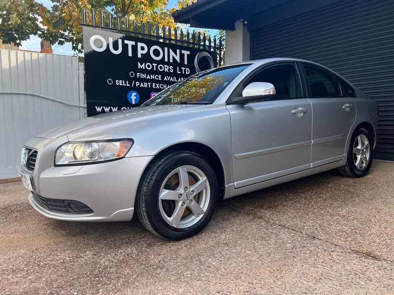 VOLVO S40 2.0 D3 SE Lux Euro 5 4dr 2011