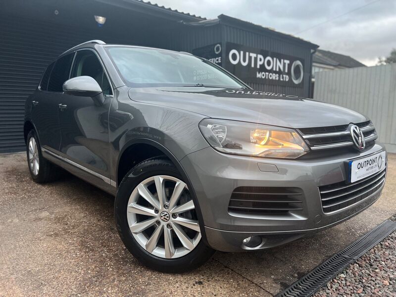 VOLKSWAGEN TOUAREG 3.0 TDI V6 BlueMotion Tech SE Tiptronic 4WD Euro 5 (s/s) 5dr 2011