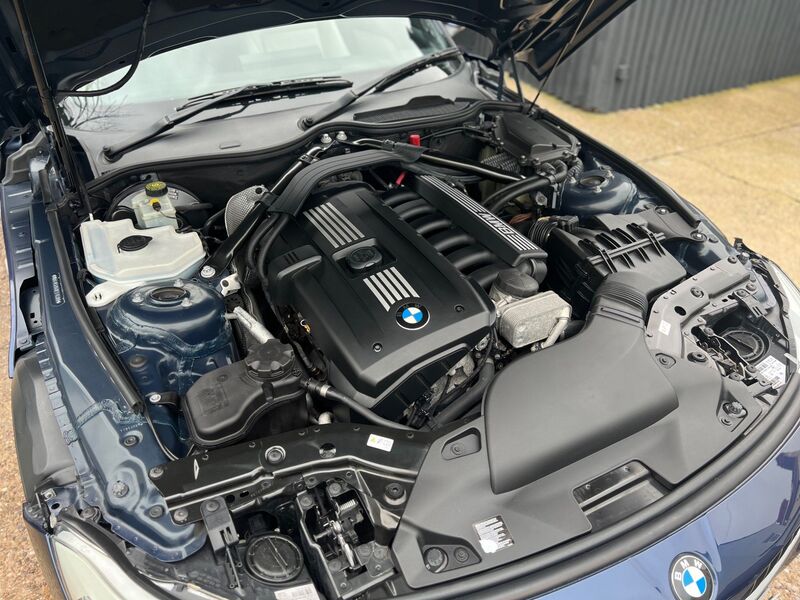 BMW Z4 2.5 23i M Sport sDrive Euro 5 2dr 2011