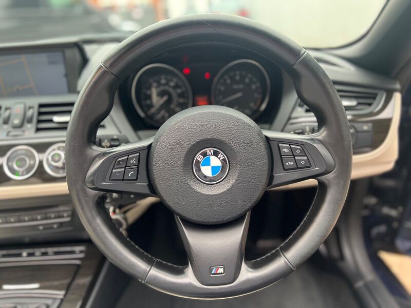 BMW Z4 2.5 23i M Sport sDrive Euro 5 2dr 2011