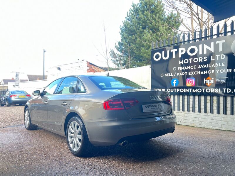 AUDI A4 3.0 TDI SE S Tronic quattro Euro 4 4dr 2009