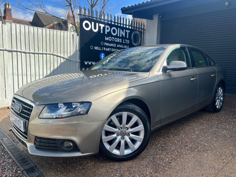 AUDI A4 3.0 TDI SE S Tronic quattro Euro 4 4dr 2009