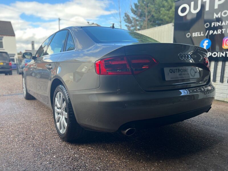 AUDI A4 3.0 TDI SE S Tronic quattro Euro 4 4dr 2009