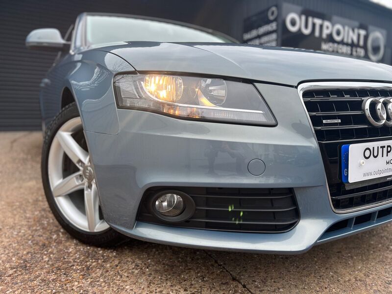 AUDI A4 3.0 TDI SE Tiptronic quattro Euro 4 4dr 2009