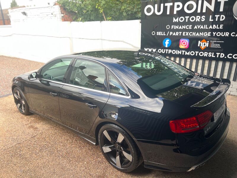 AUDI A4 2.0 TFSI Dynamik S Tronic quattro Euro 5 4dr 2011