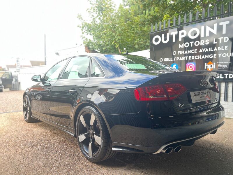 AUDI A4 2.0 TFSI Dynamik S Tronic quattro Euro 5 4dr 2011