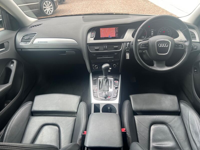 AUDI A4 2.0 TFSI Dynamik S Tronic quattro Euro 5 4dr 2011